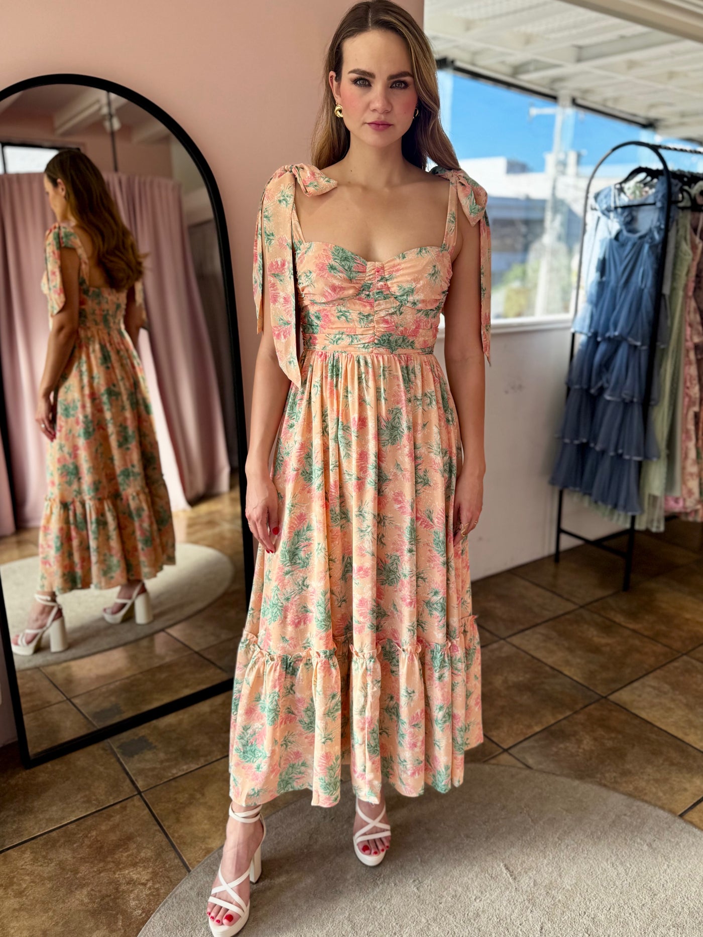 Vestido salmón floral