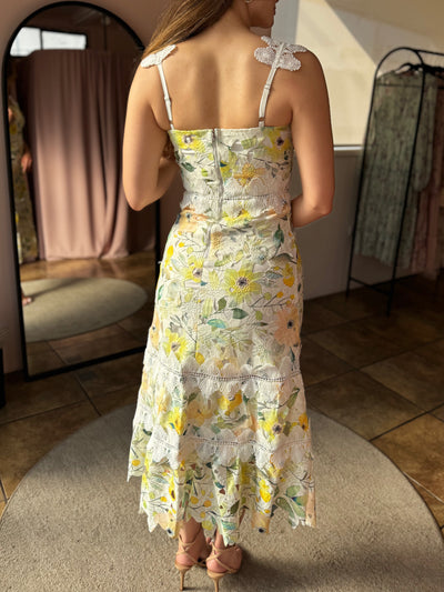 Amarillo floral encaje
