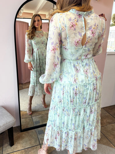 Vestido chiffon menta floral manga larga