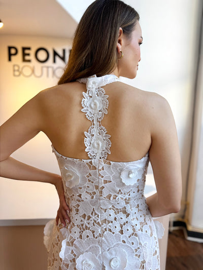 Vestido halter línea espalda flores