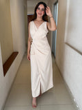 Vestido broche dorado