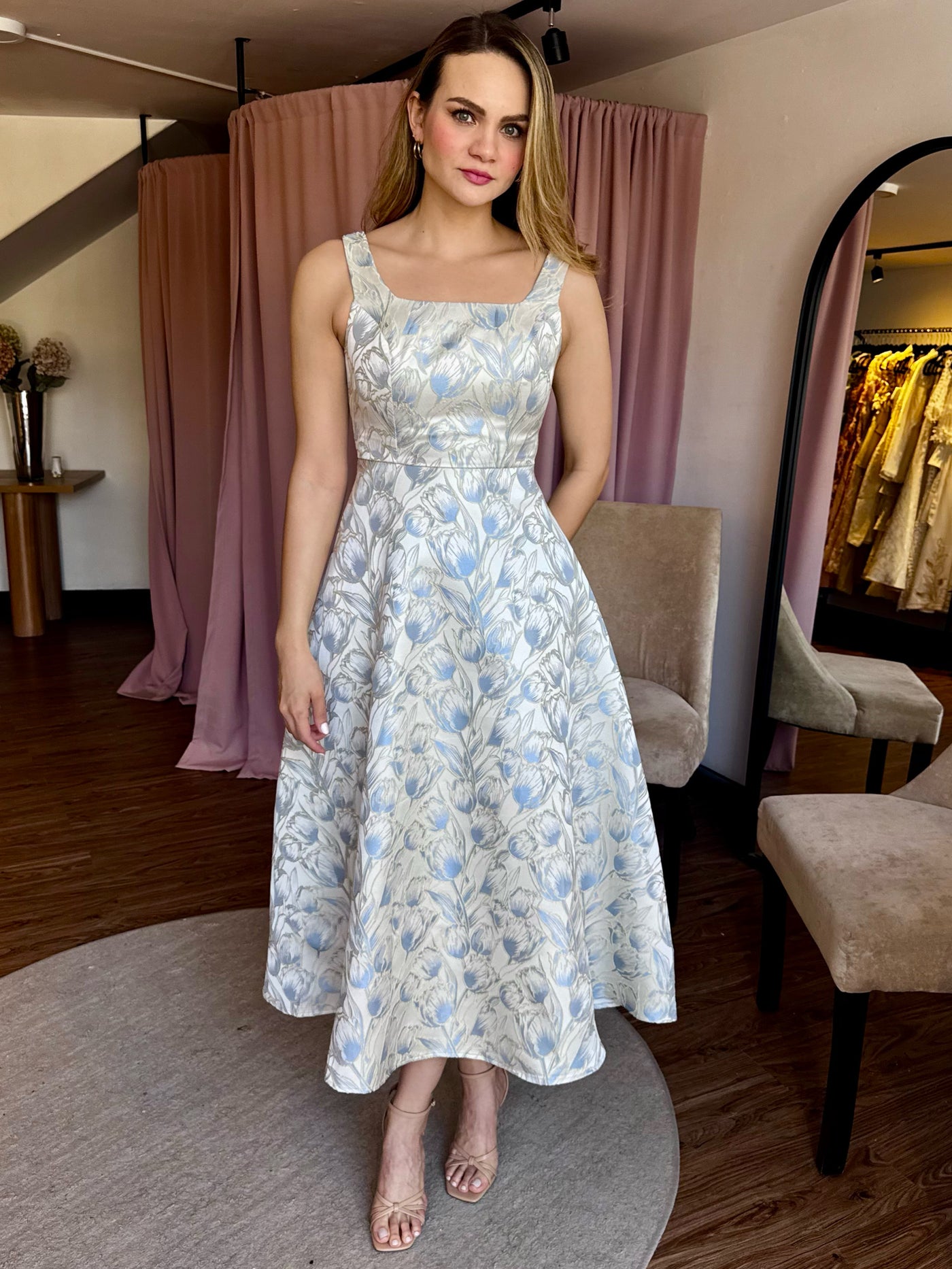 Vestido relieve tulipán Ligh blue