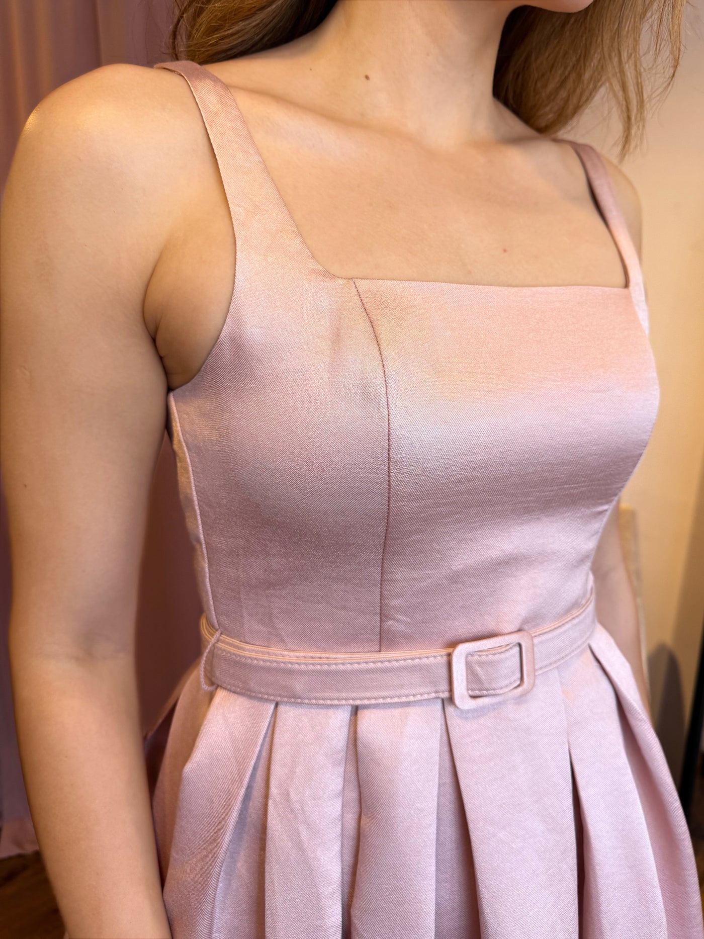 Vestido Dusty rose cuello cuadrado