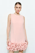 Vestido rosa pétalos