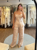 Set beige con blanco botones