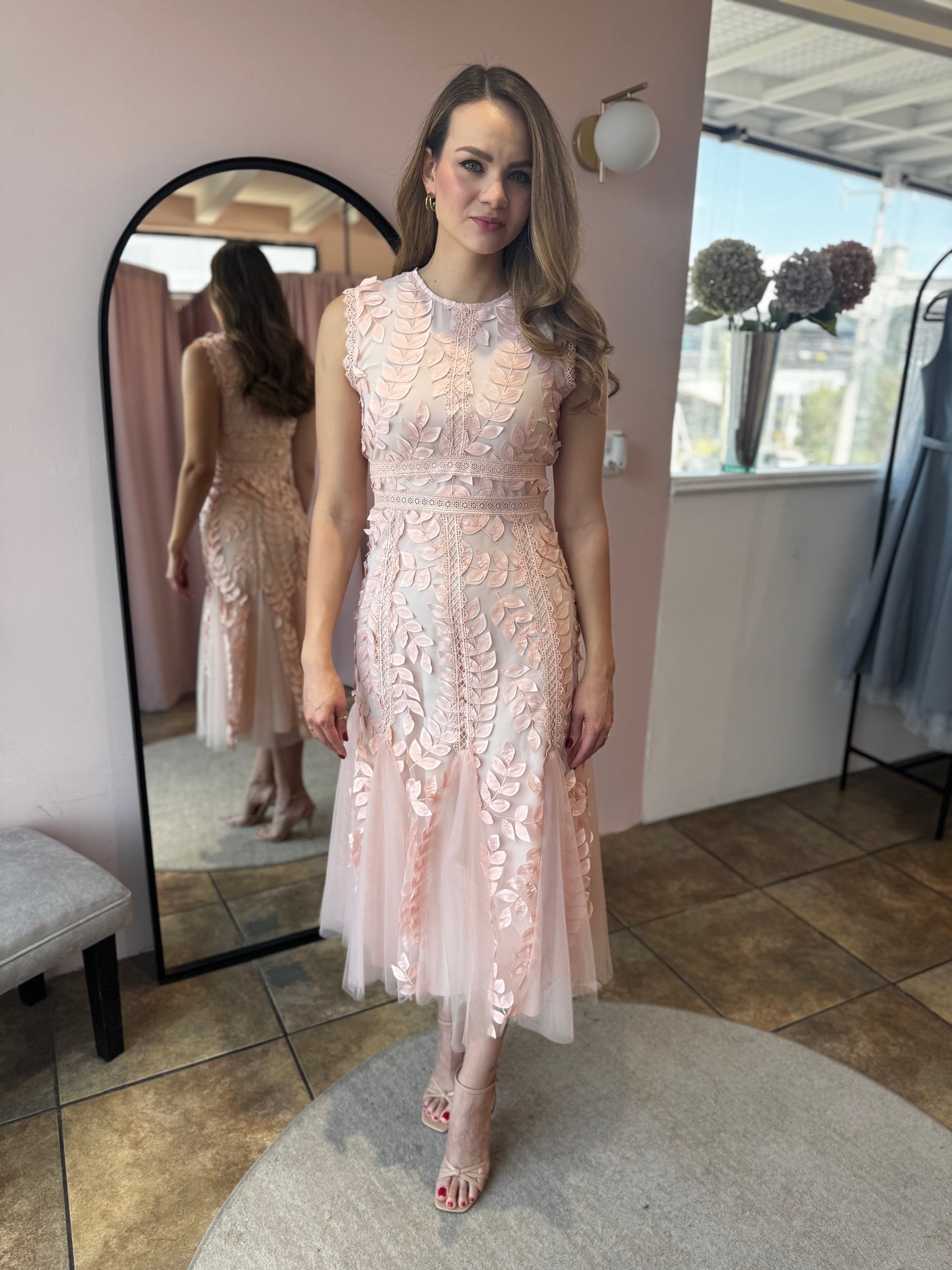 Vestido hojitas blush