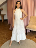 Vestido halter off white flor cuello