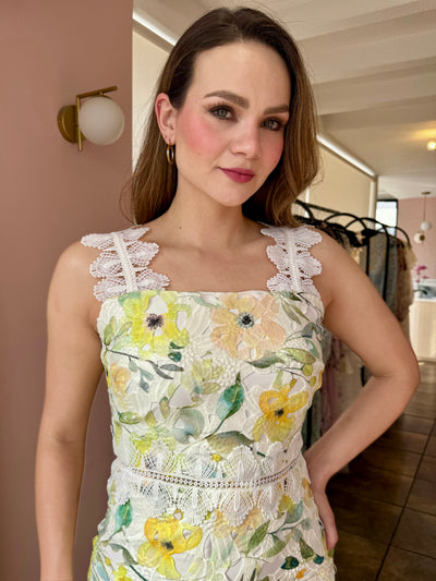 Amarillo floral encaje