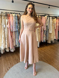 Vestido cuello barco beige