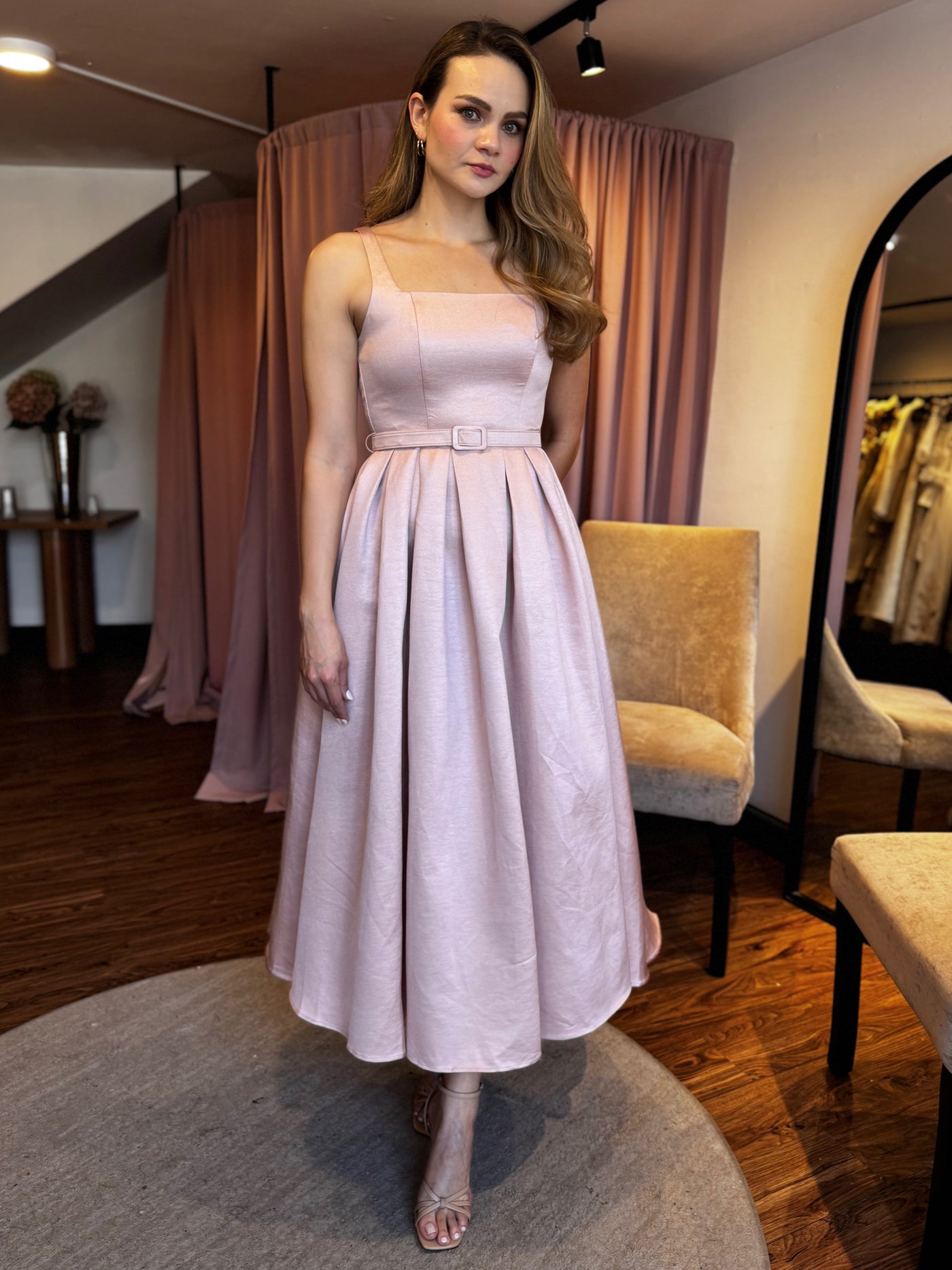 Vestido Dusty rose cuello cuadrado