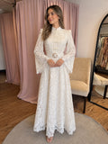 Vestido beige manga campana
