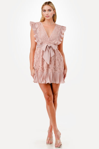Vestido corto blush
